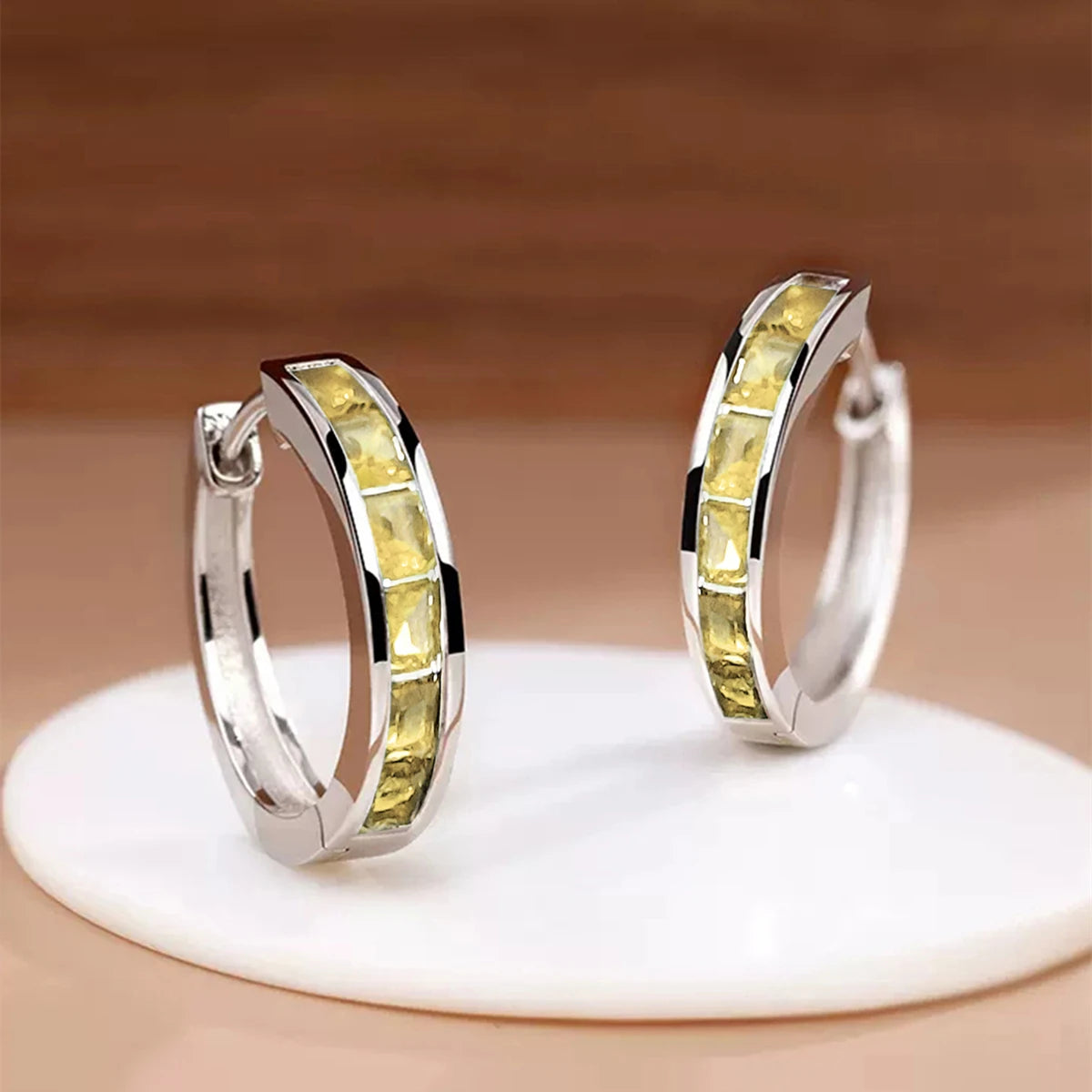 Huitan Classic Design Women Hoop Earrings Full with Princess Square CZ Simple and Elegant Female Accessories Versatile Jewelry